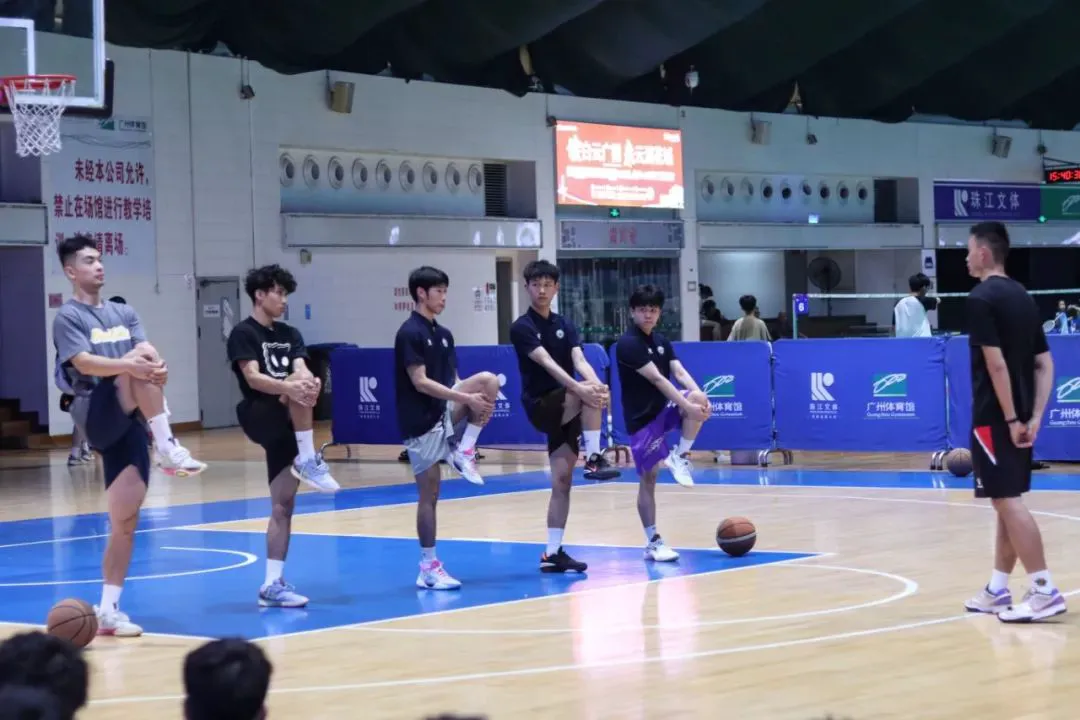 篮球训练一周计划表图片大全_0
